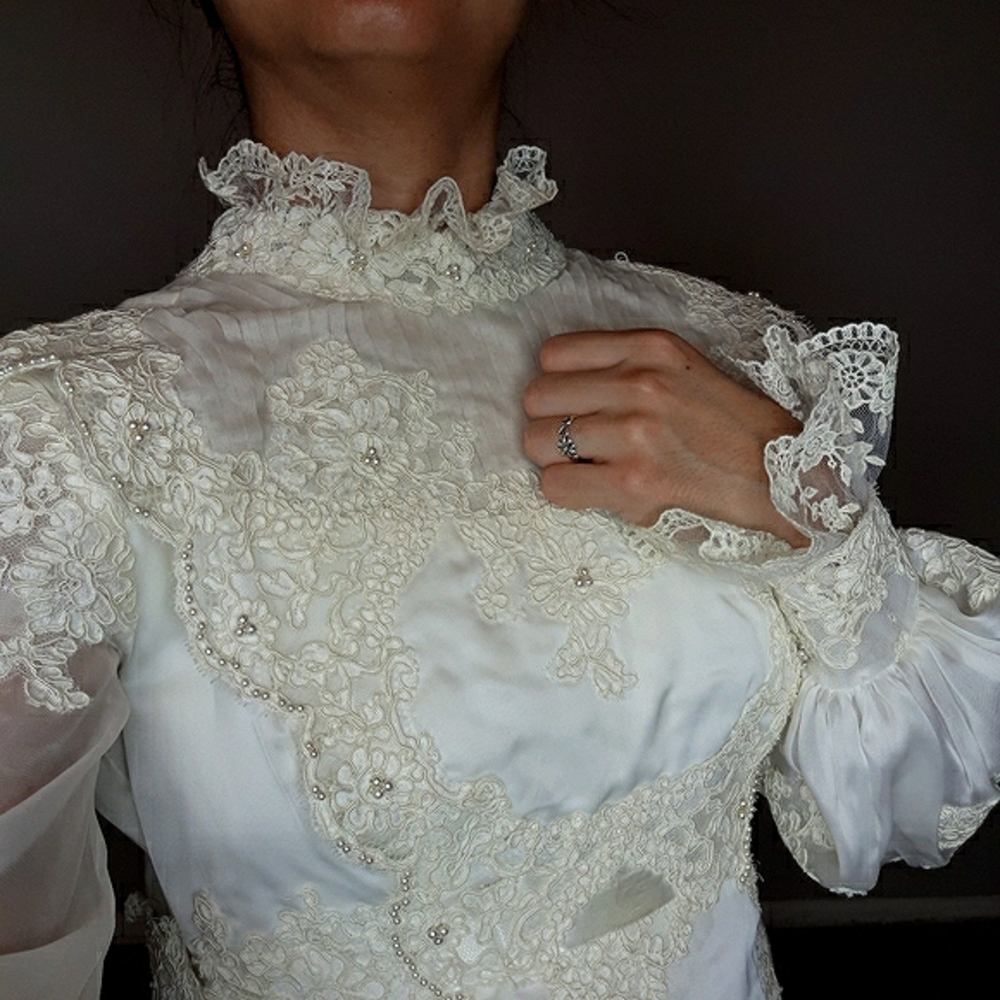 60s edwardian style lace wedding dress - Picture 3 of 15